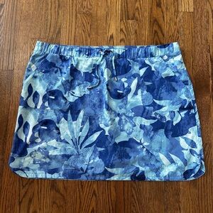 Chico's Zenergy UPF 50+ Chic 360 Printed Skort in blue palm, size 20 (Chico’s 4)
